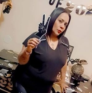 Meet your Posher, Elba r